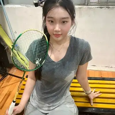 黄建