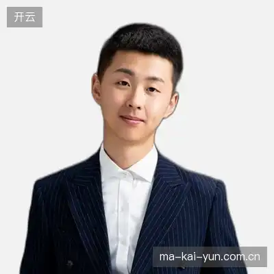 梁飞